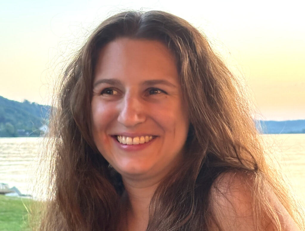 Julia Hug Kopie